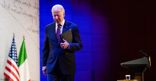 美國在兩條戰(zhàn)線上發(fā)起冷戰(zhàn),西方卻陷入擔(dān)憂 中俄關(guān)系正越走越近